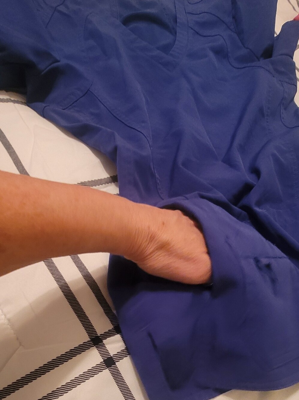 Activate Scrub Top - Picture 2 of 8